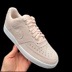Nike Court Vision Low Women’s shoes
